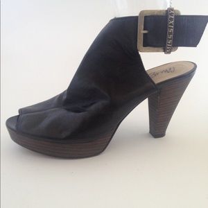Missy Sixty Black Mules